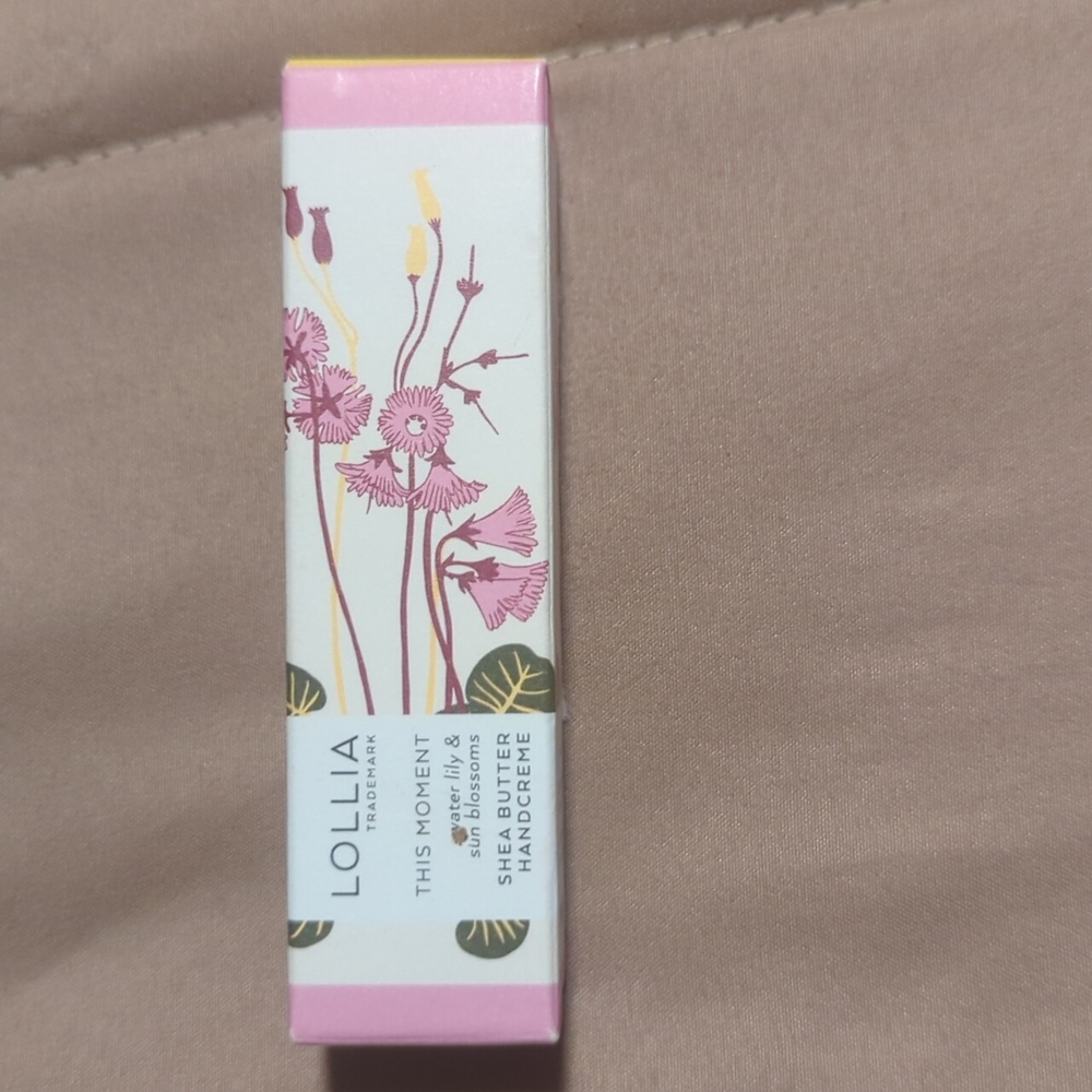 Lollia This Moment Shea Butter Handcreme (water lily and sun blossoms)